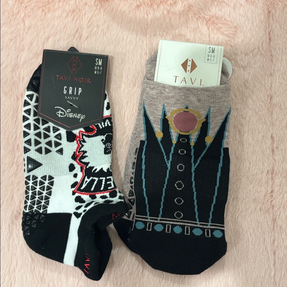 BUNDLE!!! Tavi Halloween grippy socks 2 for $24